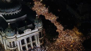 masivas protestas en brasil por el aumento del transporte masivas protestas en brasil por el aumento del transporte