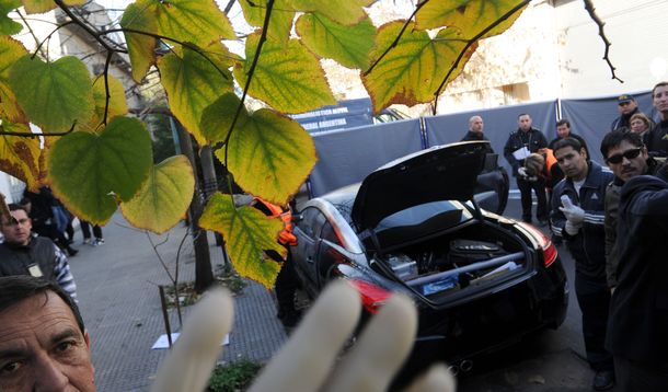 Madre del financista muerto acusa a dos ex parejas por el asesinado