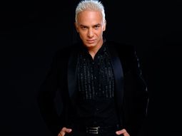 flavio mendoza, obsesionado con la limpieza de su objeto mas preciado flavio mendoza, obsesionado con la limpieza de su objeto mas preciado