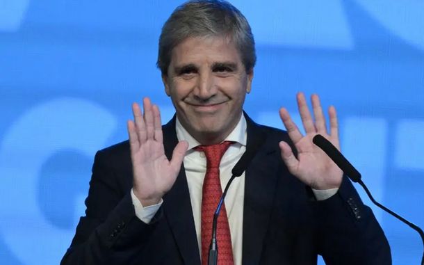 Ministro Luis Caputo.
