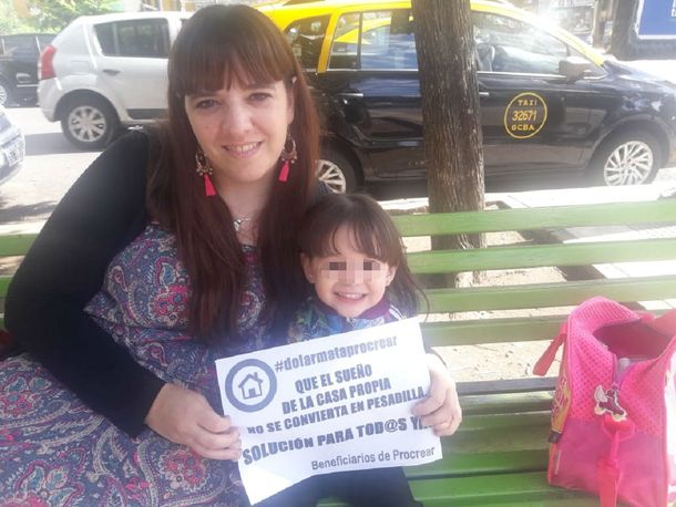 Romina Montoya y su hija