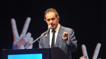 scioli: este es el unico espacio en brindar previsibilidad, certidumbre y confianza scioli: este es el unico espacio en brindar previsibilidad, certidumbre y confianza
