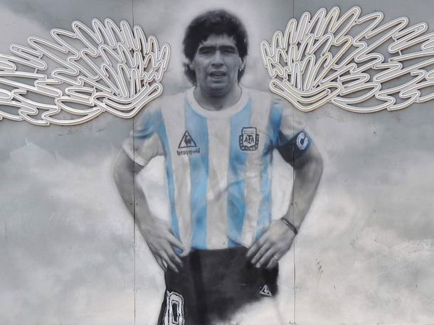 El mensaje de la cuenta oficial de Diego Maradona a cinco años de su muerte: Resucitando