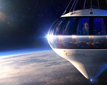 Cómo es y cuánto sale el viaje en globo que permite ver la curvatura de la Tierra