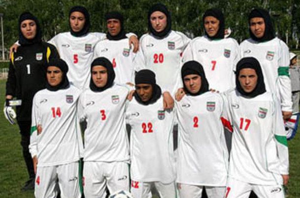 Insólito: Irán expulsó cuatro jugadoras de su selección por ser hombres