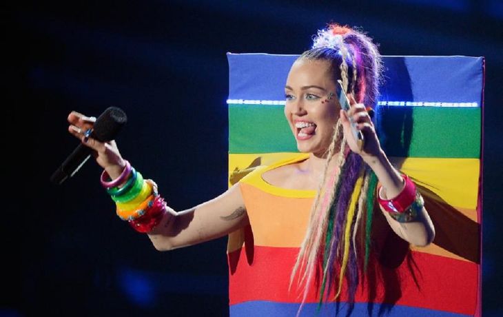 Miley Cyrus se definió como pansexual