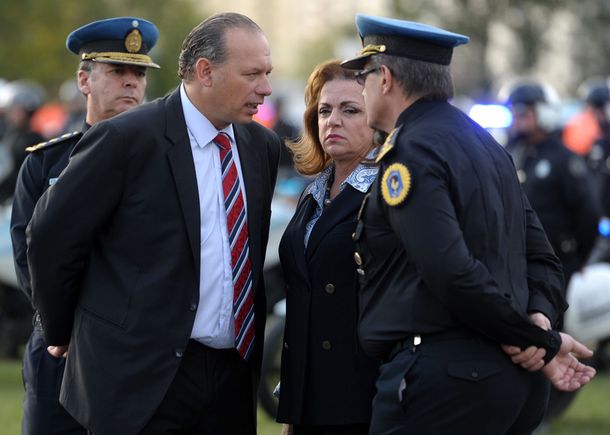 Investigarán si hubo una zona liberada tras muerte de un policía