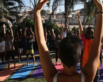 Yoga en las favelas de Río de Janeiro