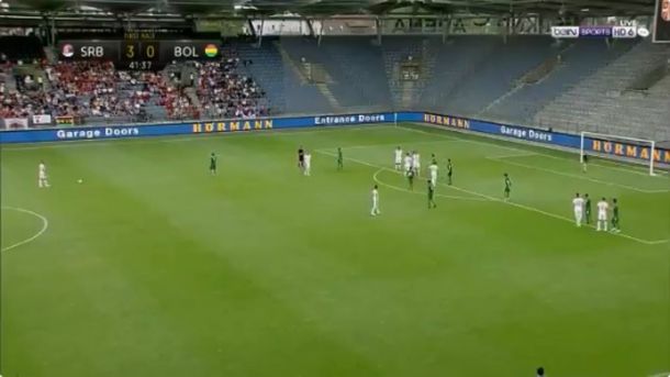 El cuarto gol de Serbia ante Bolivia fue pura poesía en el aire