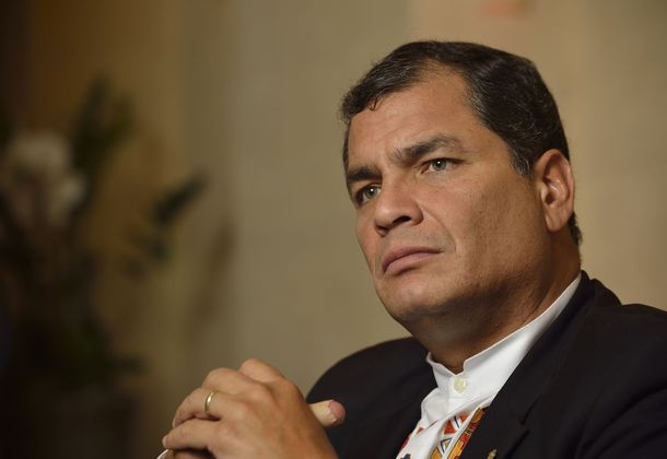 Correa dice que Ecuador está de luto y que encontrarán los culpables