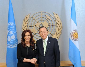 Cristina inicia su actividad oficial en Nueva York