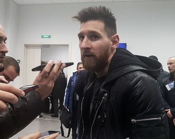 Lionel Messi en el aeropuerto de Ezeiza