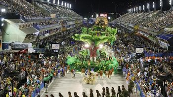 al menos 48 ciudades brasilenas cancelan el carnaval por crisis economica, lluvia y dengue al menos 48 ciudades brasilenas cancelan el carnaval por crisis economica, lluvia y dengue