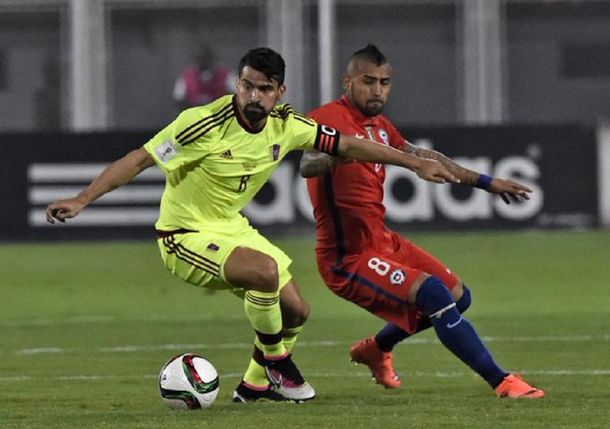 Con dos de Pinilla y dos de Vidal, Chile goleó a Venezuela en Barinas