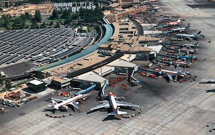 Chocan dos aviones en el aeropuerto de Madrid