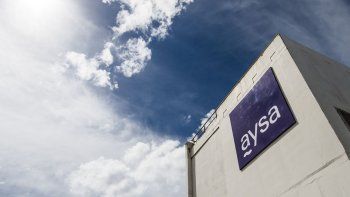 Privatización de AySA: legisladores van a la Justicia y denuncian que el Gobierno oculta la tasación