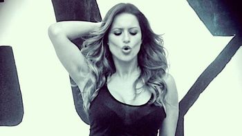 sensual clip de lola ponce embarazadisima sensual clip de lola ponce embarazadisima