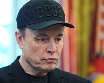Elon Musk, empresario dueño de X y Tesla: Hay que crear un ingreso universal para los desempleados por la IA