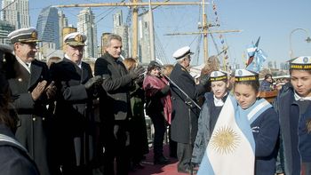 rossi: la bandera flamea mejor cuando el destino de la patria es venturoso rossi: la bandera flamea mejor cuando el destino de la patria es venturoso