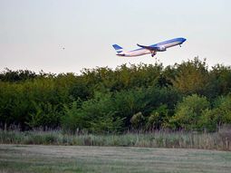 Cómo seguir en vivo el vuelo que traerá la segunda dosis de la vacuna desde Rusia