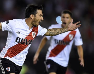 River presentó su camiseta alternativa: mirá la nueva versión de la tricolor