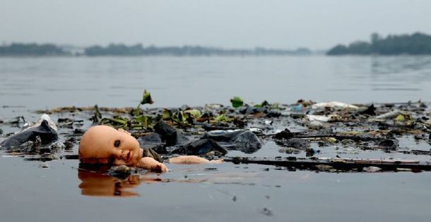 Recomiendan a los atletas de los Juegos no meter la cabeza abajo del agua