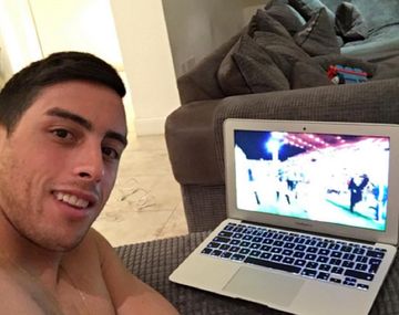 Y acá lo extrañan: el partido de River tuvo un hincha de lujo en Inglaterra