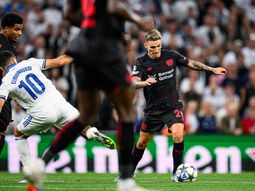 Bayer Leverkusen, con un gol de Diablito Echeverri, empató 2-2 ante Copenhague en el arranque de la Champions League