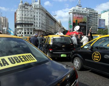 El fallo refiere a que el malestar de los taxistas, respondería más a un tema de competencia comercial