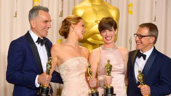 catherine zeta jones brillo en la gala de los premios oscar catherine zeta jones brillo en la gala de los premios oscar