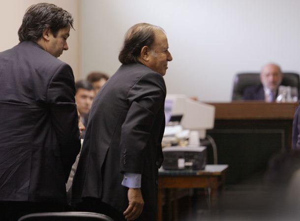 Carlos Menem deberá dar explicaciones a la Justicia por los sobresueldos