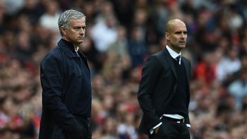 asi fue el saludo entre mourinho y guardiola tras el clasico de manchester asi fue el saludo entre mourinho y guardiola tras el clasico de manchester