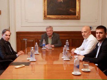 Miguel Ángel Pichetto se mostró con autoridades de la UBA y pedirá auditoría para tres facultades