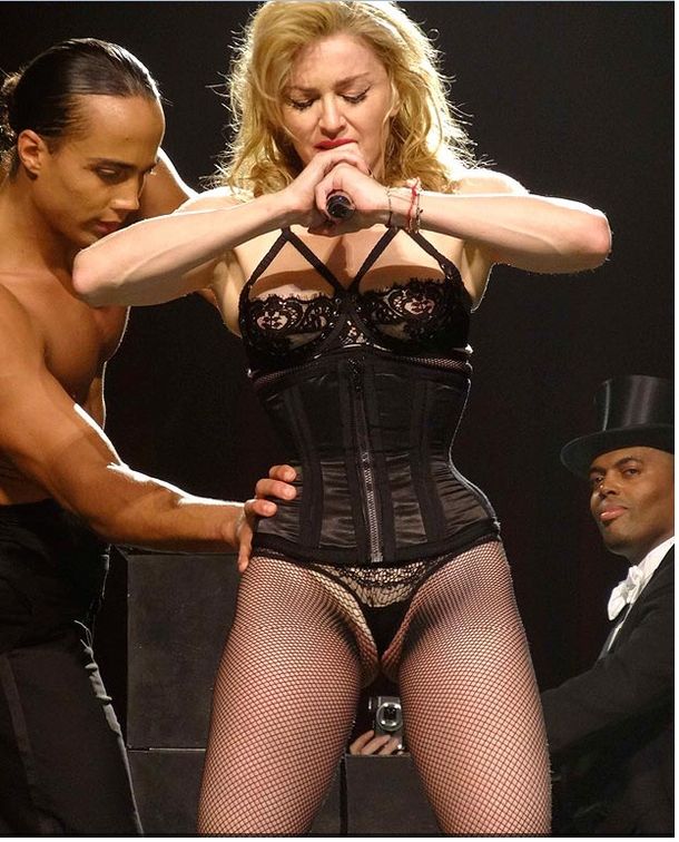 Para Madonna nada es demasiado y no deja de mostrar