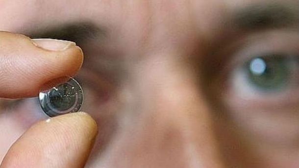 Realizaron una pionera operación con células madre para curar la pérdida de visión