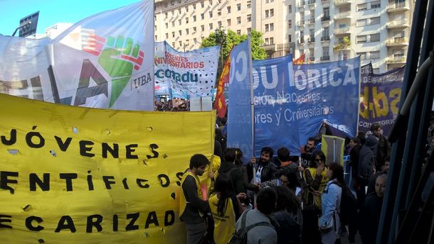 El conflicto docente se extiende a las universidades: pararán 48 horas