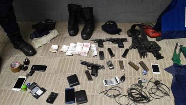 Fue a investigar un asalto y se llevó un iPhone: está detenida