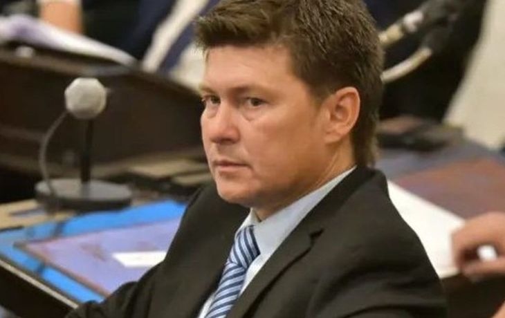 El diputado que quiso darle un pico a Zago será candidato a gobernador en Corrientes