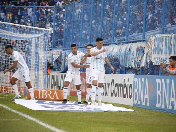 Atlético Tucumán, con un penal polémico, le ganó 1-0 a Independiente
