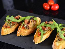España celebra su gastronomía y turismo con Tapeando