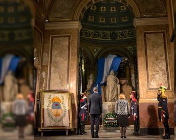 Obama homenajeó a víctimas de AMIA y visitó el mausoleo de San Martín