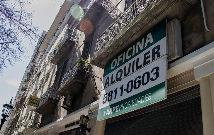 AlquilAr: proponen la creación de una tarjeta para que el Estado ayude a quienes no pueden pagar la vivienda