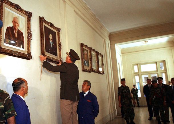El día que bajaron el cuadro de Videla del Colegio Militar