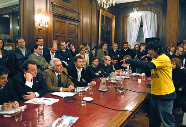 Legislatura_educacion0909084