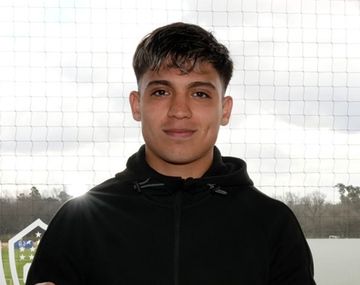 El extremo de Boca Exequiel Zeballos estará un largo tiempo fuera de las canchas.