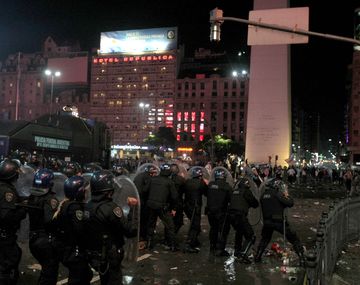 Incidentes en el Obelisco: aún siguen detenidas 70 personas
