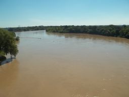 Se hundió otro gomón en el río Bermejo: hay al menos un muerto