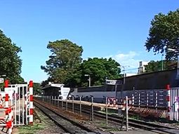 volvio de brasil, le robaron el celular y termino muerto debajo de un tren volvio de brasil, le robaron el celular y termino muerto debajo de un tren