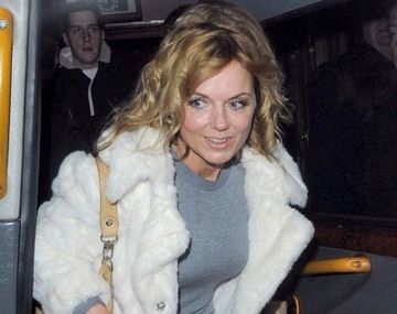 Geri Halliwell, de paseo por la noche londinense