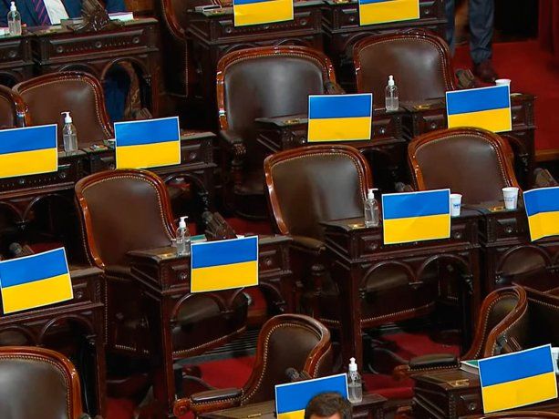 Los memes y reacciones por el abandono del Pro